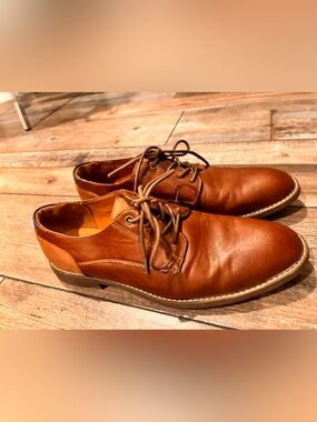 Guess Men's Tan Leather Derby Shoes